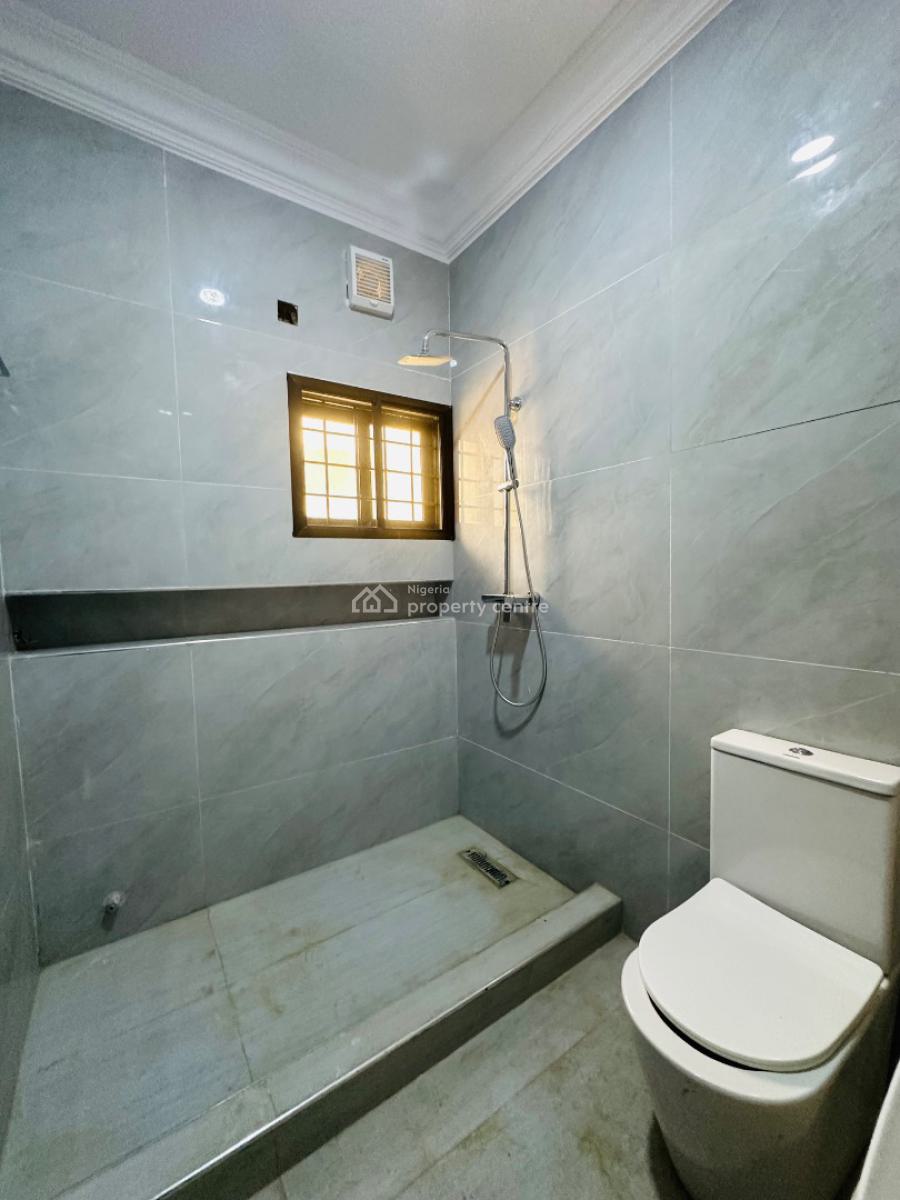 Elegantly Built 3 Bedroom Apartment with Bq, Pool, Gym and Elevator, Lekki Phase 1, Lekki, Lagos, Flat / Apartment for Rent