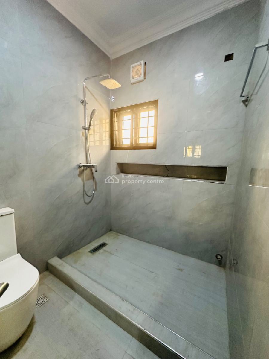 Elegantly Built 3 Bedroom Apartment with Bq, Pool, Gym and Elevator, Lekki Phase 1, Lekki, Lagos, Flat / Apartment for Rent