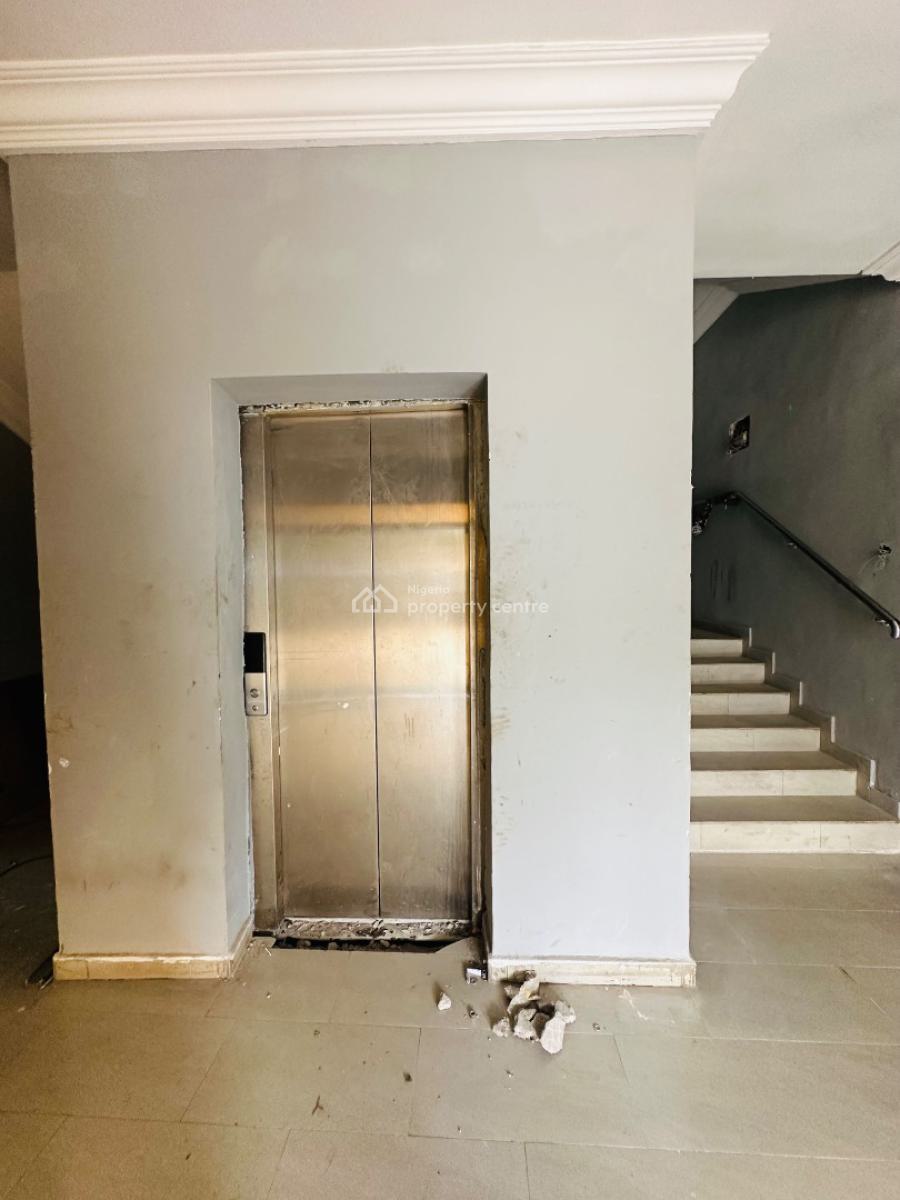 Elegantly Built 3 Bedroom Apartment with Bq, Pool, Gym and Elevator, Lekki Phase 1, Lekki, Lagos, Flat / Apartment for Rent