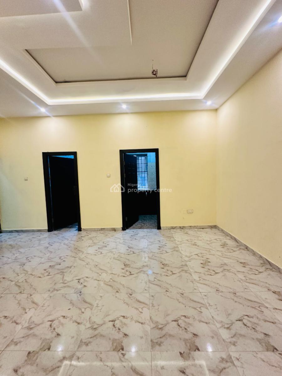 Nicely Built 2 Bedroom Apartment (ground Floor), Lekki Phase 1, Lekki, Lagos, Flat / Apartment for Rent