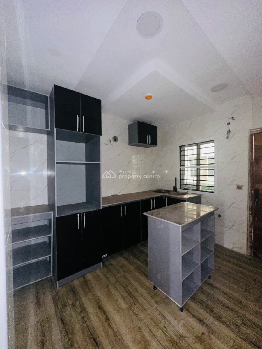 Newly Built 2 Bedroom Apartment with Bq, Pool, Gym & Elevator, Lekki Phase 1, Lekki, Lagos, Flat / Apartment for Rent