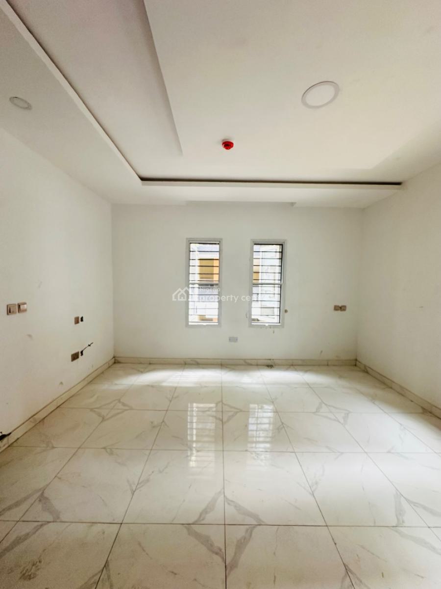 Newly Built 2 Bedroom Apartment with Bq, Pool, Gym & Elevator, Lekki Phase 1, Lekki, Lagos, Flat / Apartment for Rent