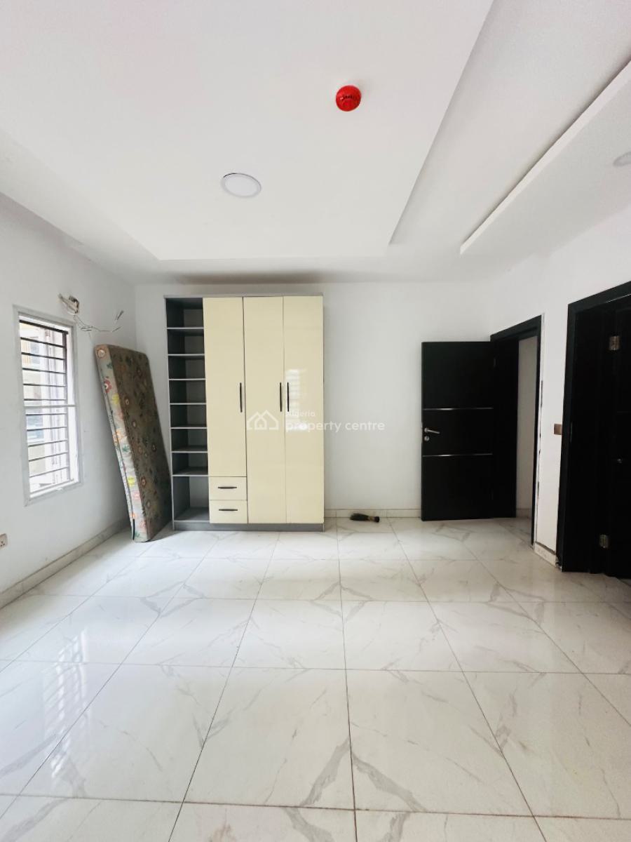Newly Built 2 Bedroom Apartment with Bq, Pool, Gym & Elevator, Lekki Phase 1, Lekki, Lagos, Flat / Apartment for Rent
