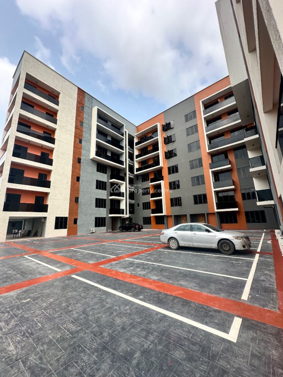 Spaciously Built 3 Bedroom with Bq, Swimming Pool and Gym, Lekki Phase 1, Lekki, Lagos, Flat / Apartment for Rent