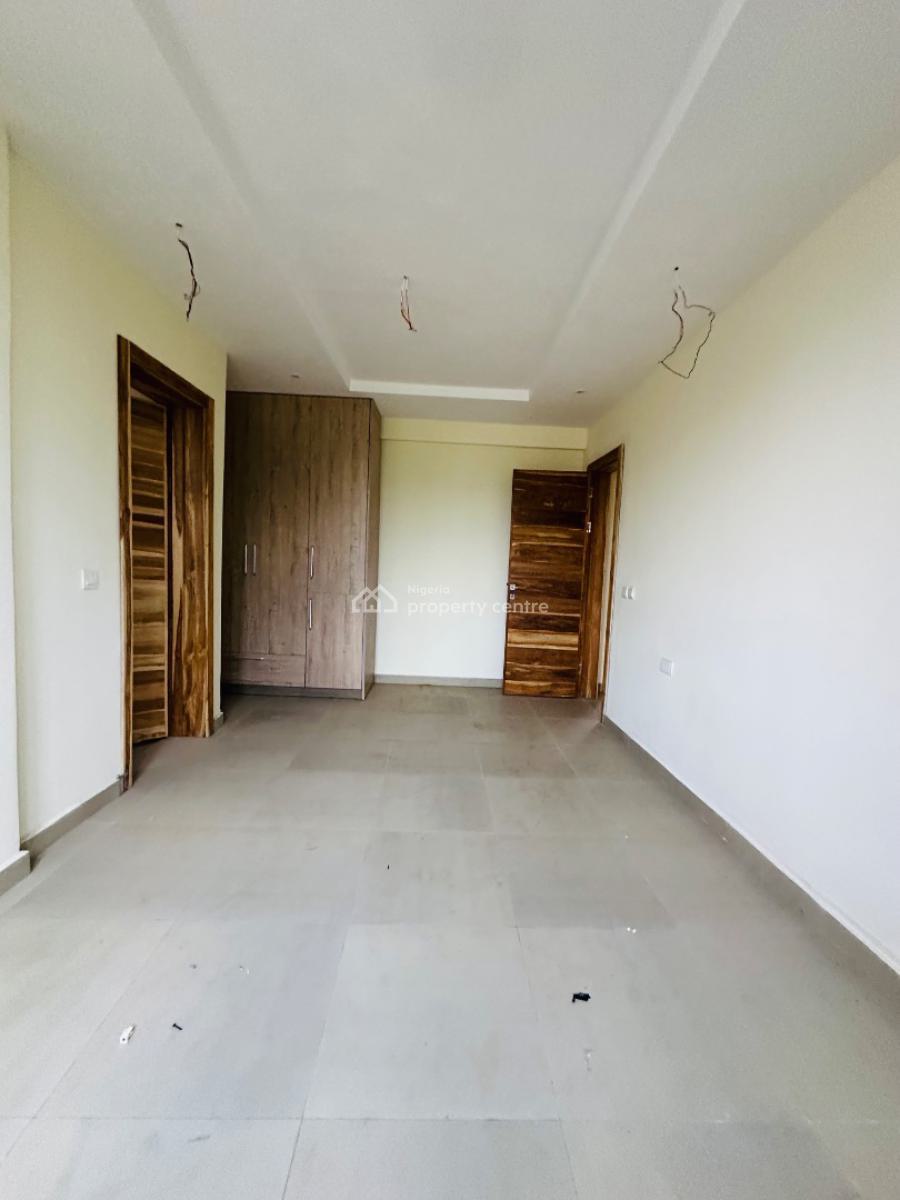 Spaciously Built 3 Bedroom with Bq, Swimming Pool and Gym, Lekki Phase 1, Lekki, Lagos, Flat / Apartment for Rent