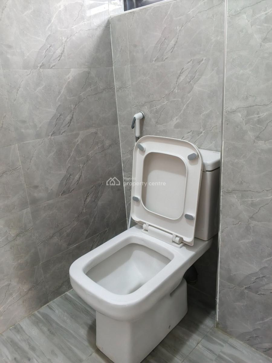 Brand New Luxury 2 Bedroom Flat, Mobil Road, Ilaje, Ajah, Lagos, Flat / Apartment for Rent