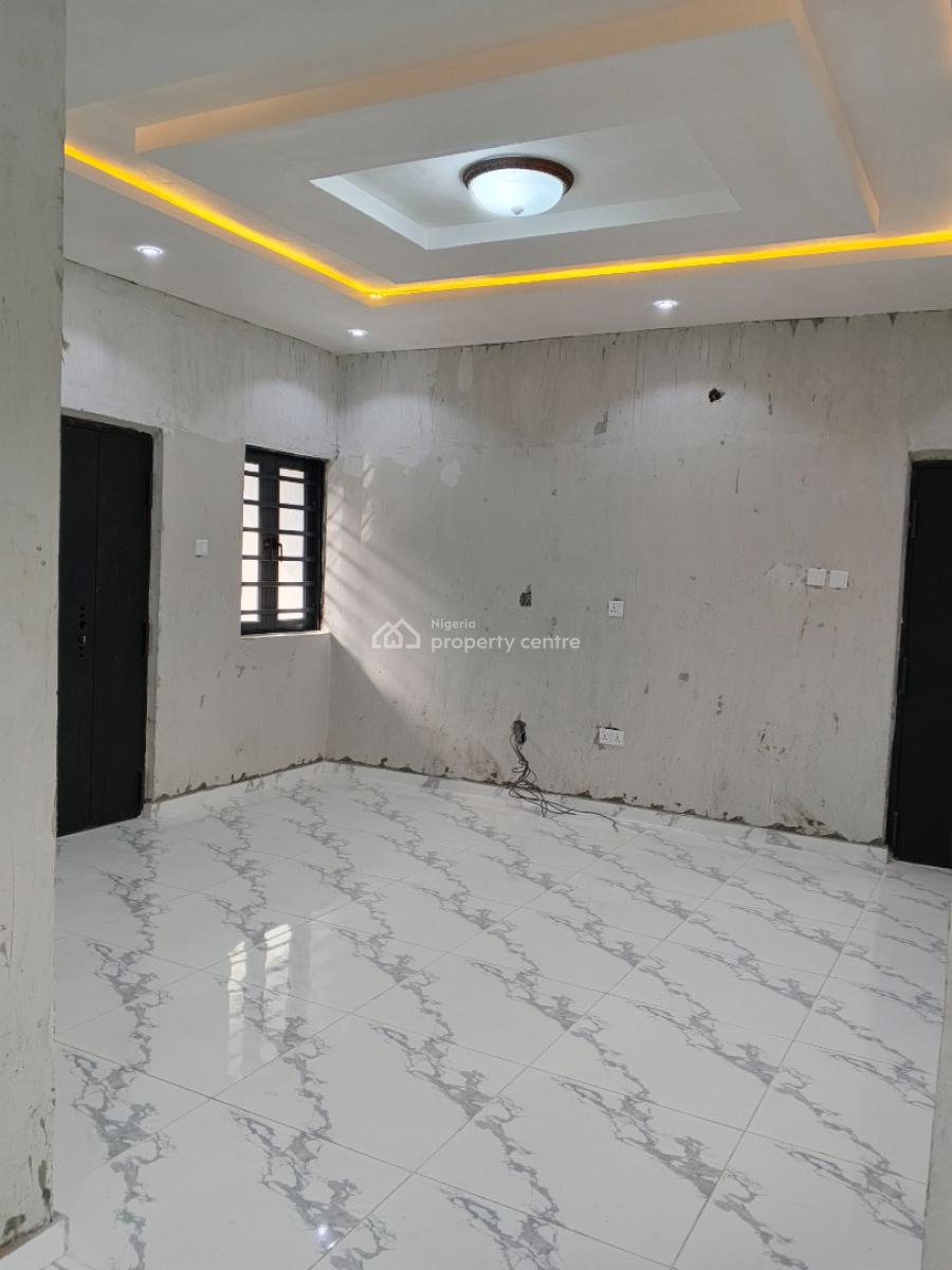 Brand New Luxury 2 Bedroom Flat, Mobil Road, Ilaje, Ajah, Lagos, Flat / Apartment for Rent