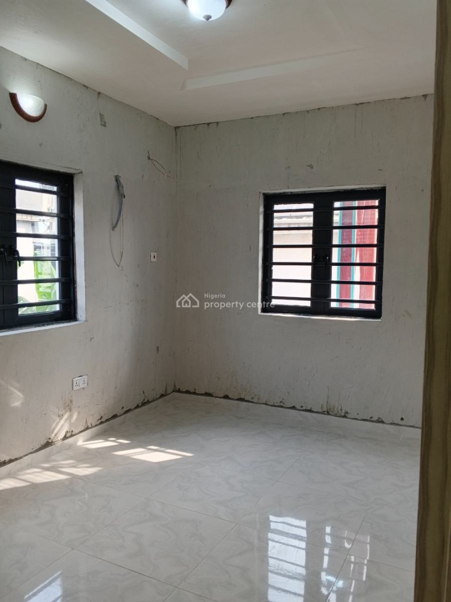 Brand New Luxury 2 Bedroom Flat, Mobil Road, Ilaje, Ajah, Lagos, Flat / Apartment for Rent