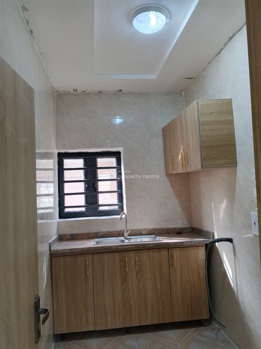 Brand New Luxury 2 Bedroom Flat, Mobil Road, Ilaje, Ajah, Lagos, Flat / Apartment for Rent
