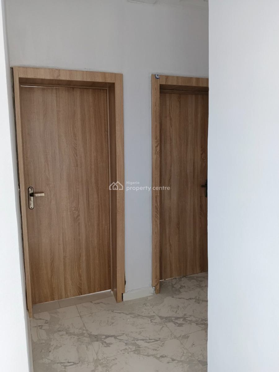 Brand New Luxury 2 Bedroom Flat, Mobil Road, Ilaje, Ajah, Lagos, Flat / Apartment for Rent