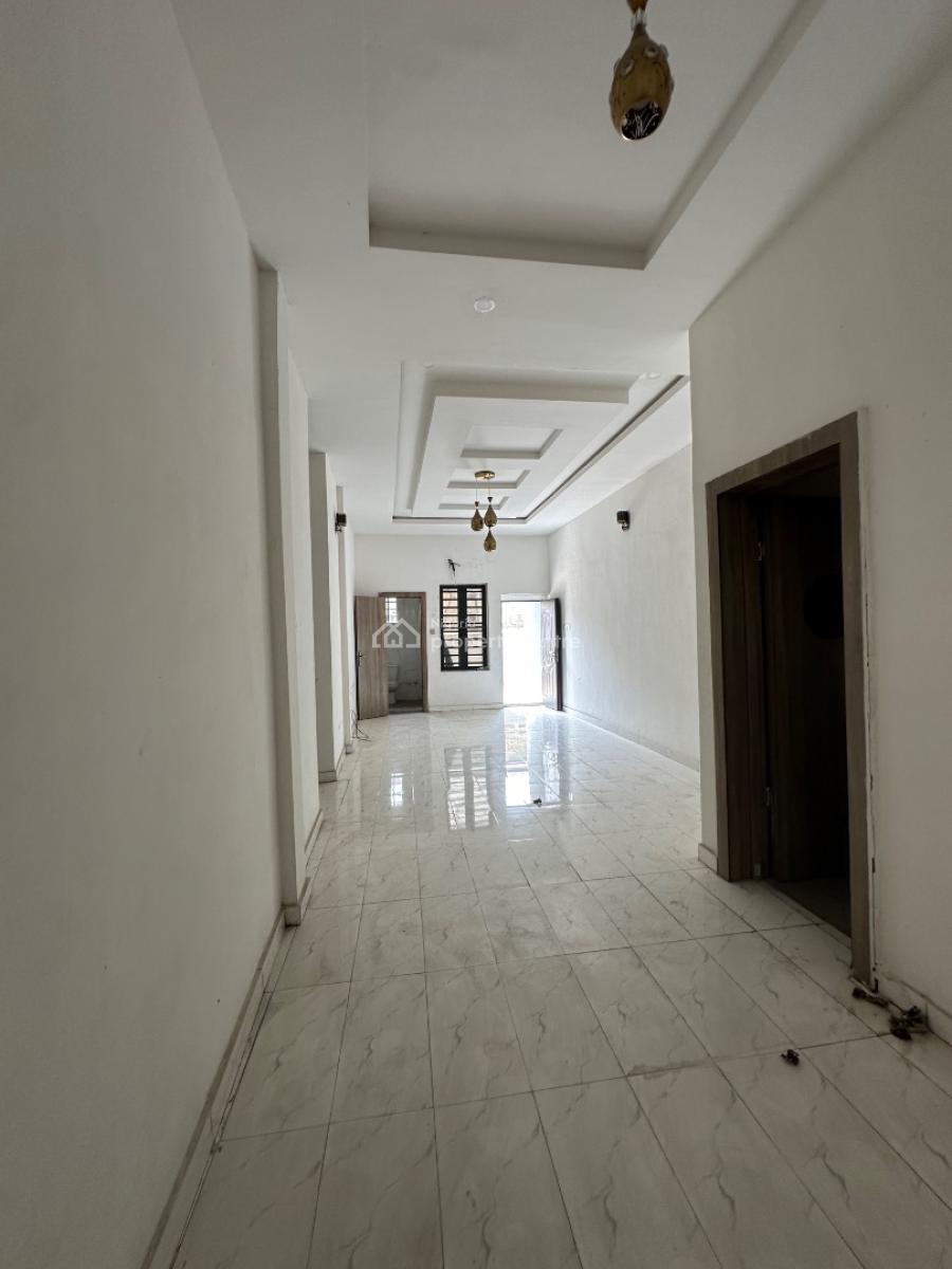 Opulent 2 Bedroom Flat, Ologolo, Lekki, Lagos, Flat / Apartment for Rent