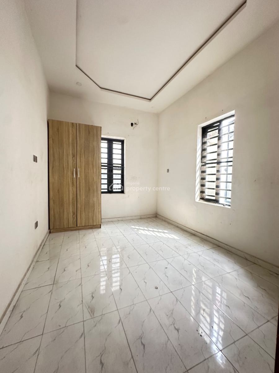 Opulent 2 Bedroom Flat, Ologolo, Lekki, Lagos, Flat / Apartment for Rent