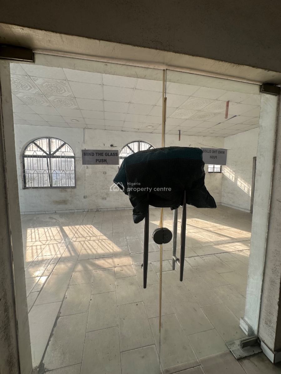 Serene Shop Space, Agungi, Lekki, Lagos, Commercial Property for Rent