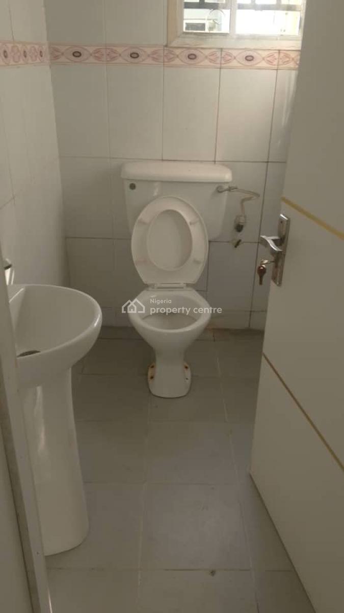 Massive Shop Space, Lekki Phase 1, Lekki, Lagos, Commercial Property for Rent