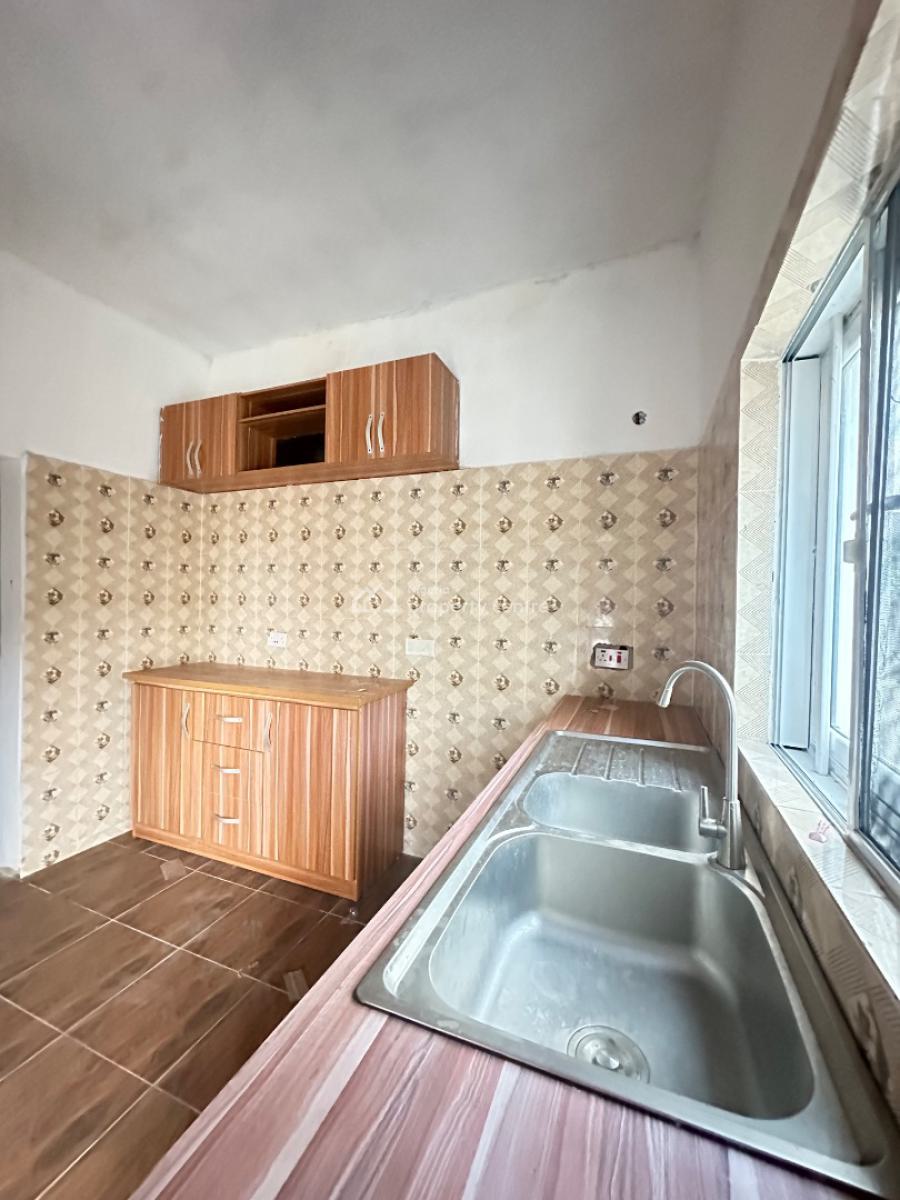 Cozy 3 Bedroom Flat, Ajah, Lagos, Flat / Apartment for Rent