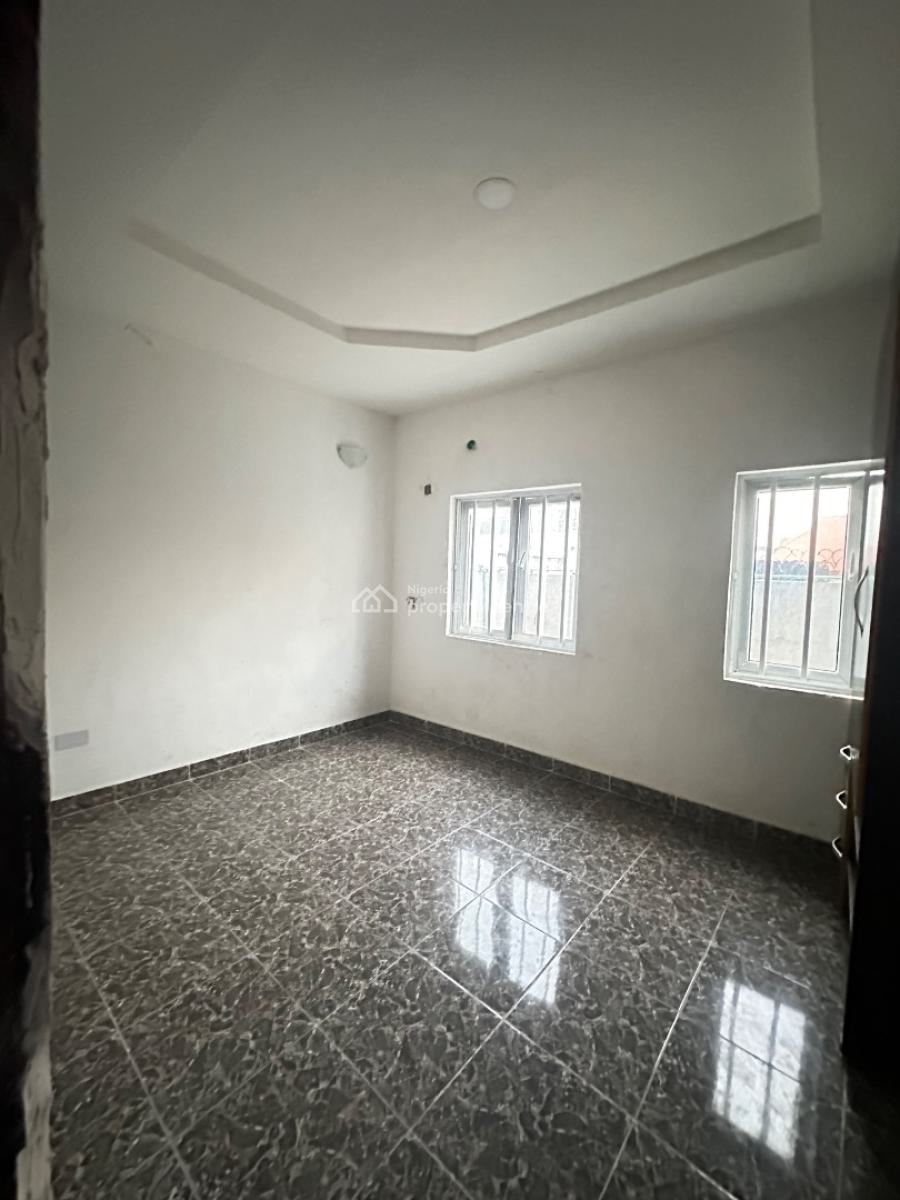 Cozy 3 Bedroom Flat, Ajah, Lagos, Flat / Apartment for Rent