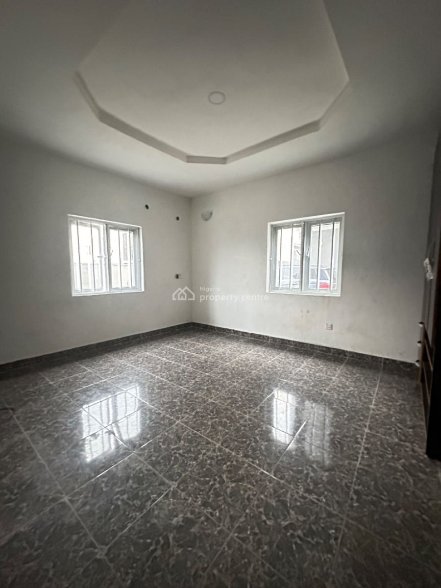 Cozy 3 Bedroom Flat, Ajah, Lagos, Flat / Apartment for Rent