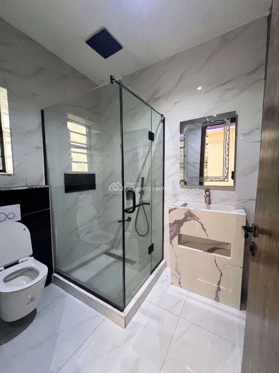 Brand New 3 Bedroom Apartment with Bq, Lekki Phase 1, Lekki, Lagos, Flat / Apartment for Sale