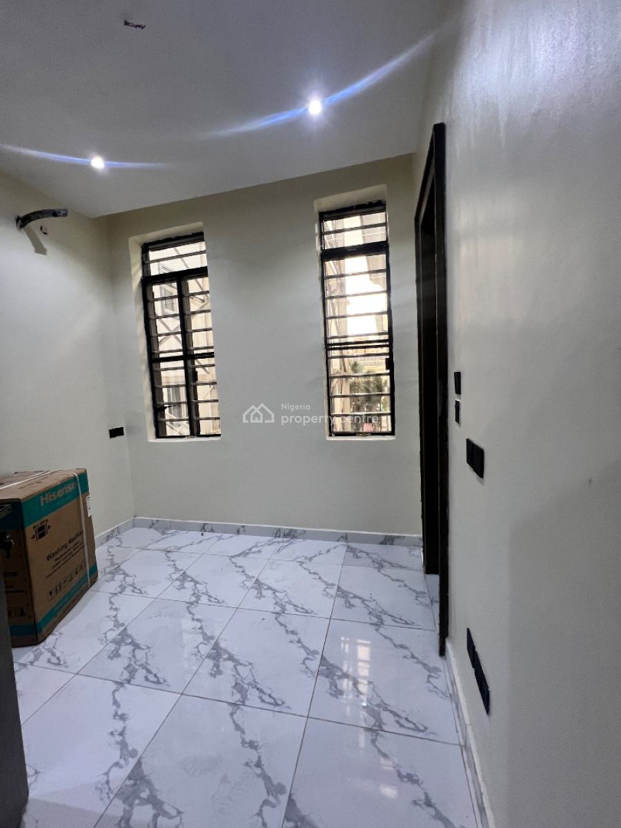 Brand New 3 Bedroom Apartment with Bq, Lekki Phase 1, Lekki, Lagos, Flat / Apartment for Sale