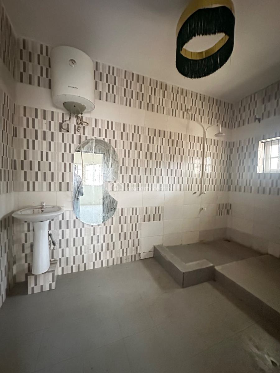 Massive 3 Bedroom Flat, Ikota, Lekki, Lagos, Flat / Apartment for Rent