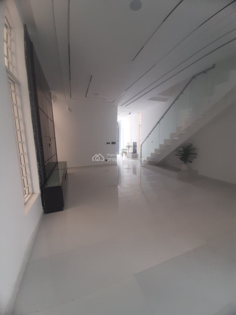 5, Before Chevron Drive 2nd Toll Gate Axis, Ologolo, Lekki, Lagos, House for Sale