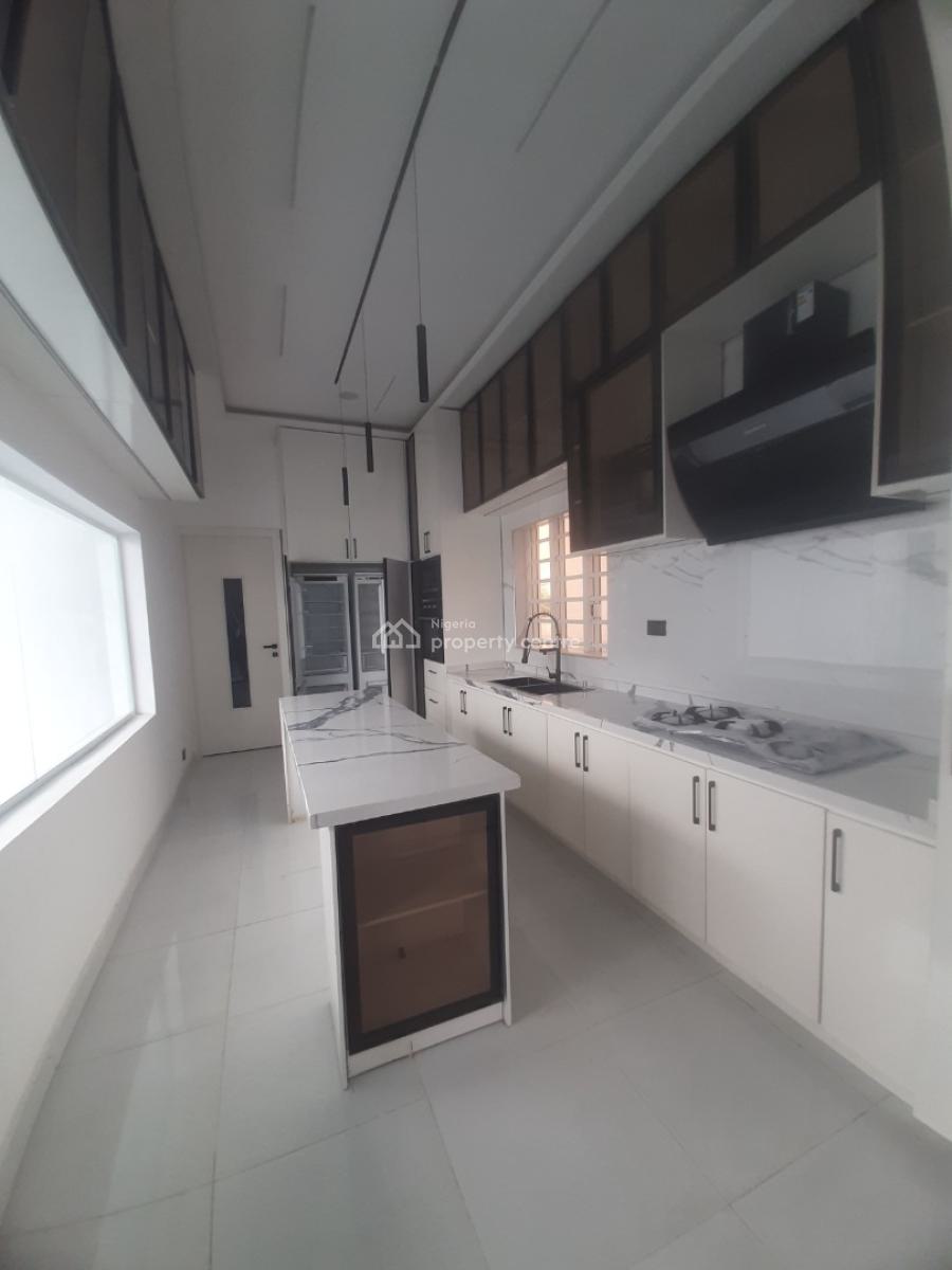 5, Before Chevron Drive 2nd Toll Gate Axis, Ologolo, Lekki, Lagos, House for Sale