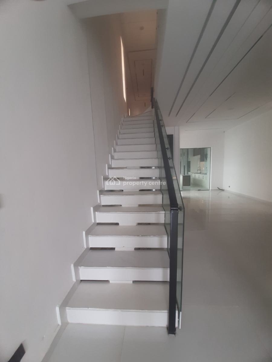 5, Before Chevron Drive 2nd Toll Gate Axis, Ologolo, Lekki, Lagos, House for Sale