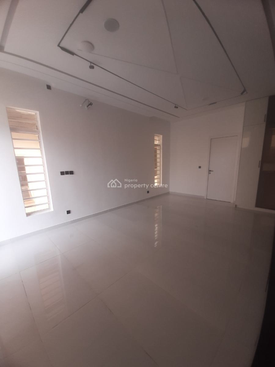 5, Before Chevron Drive 2nd Toll Gate Axis, Ologolo, Lekki, Lagos, House for Sale