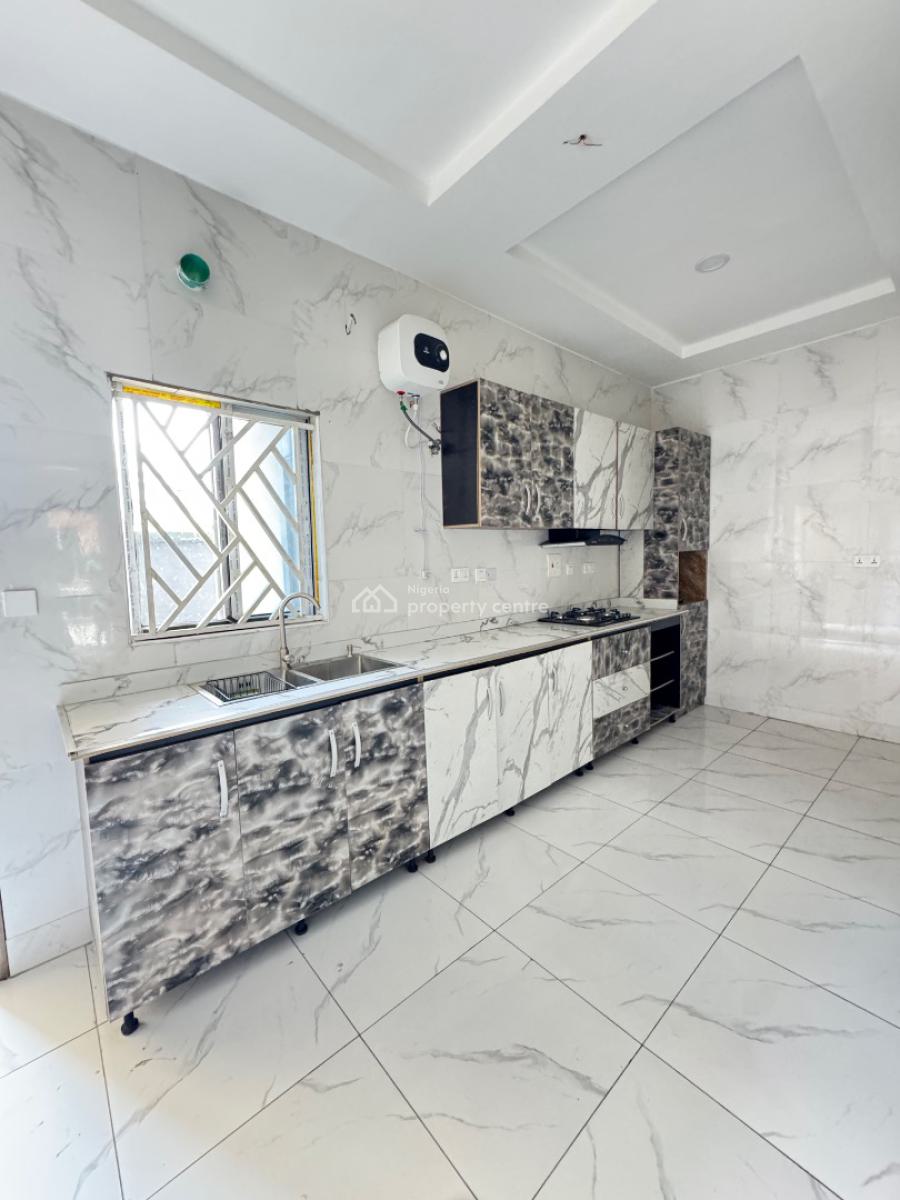 Elegant 2 Bedroom Apartment with Bq Very Spacious, Ilaje Lekki Lagos State, Lekki, Lagos, Block of Flats for Sale