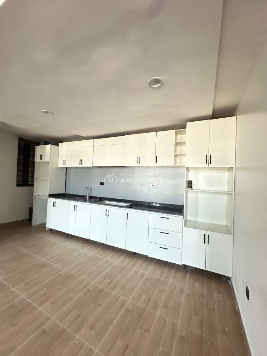 Gorgeous 2 Bedroom Flat, Agungi, Lekki, Lagos, Flat / Apartment for Sale