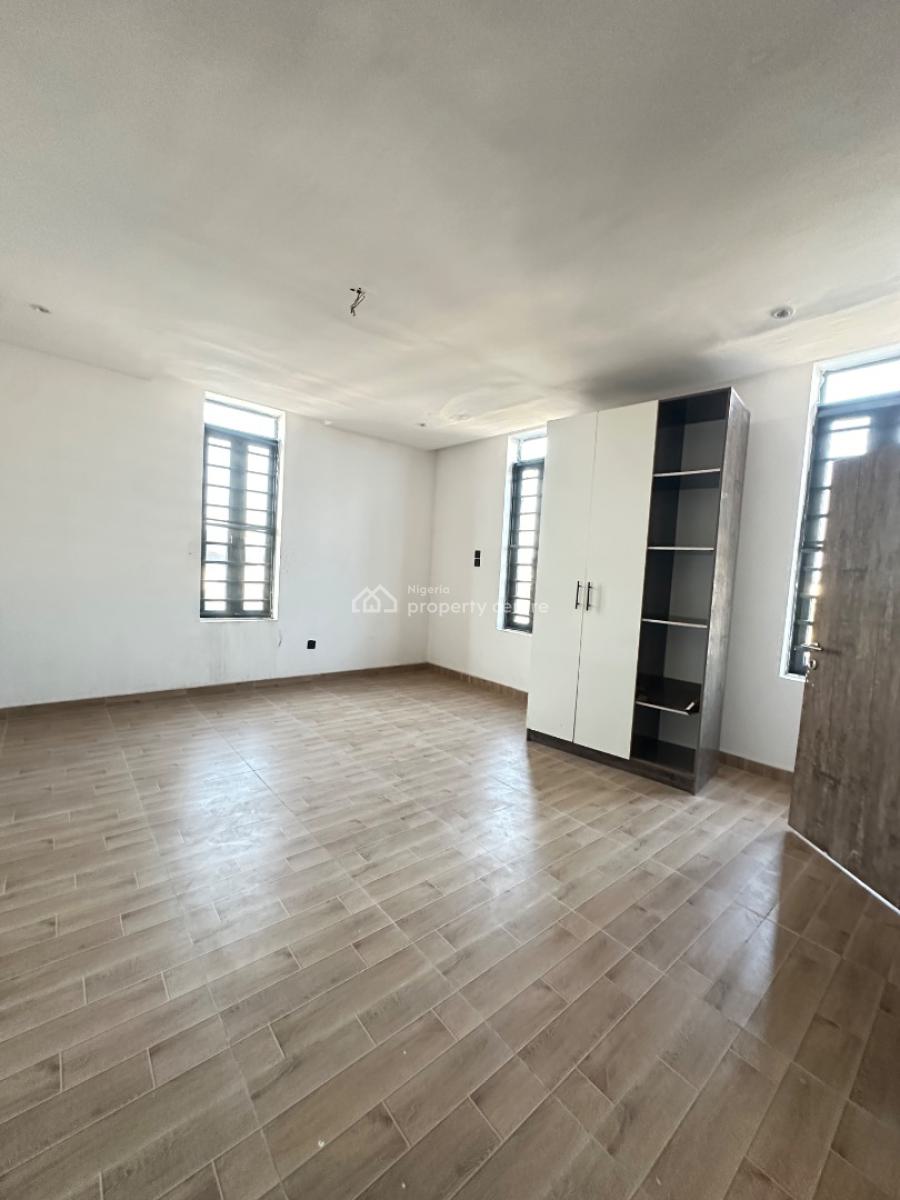 Gorgeous 2 Bedroom Flat, Agungi, Lekki, Lagos, Flat / Apartment for Sale
