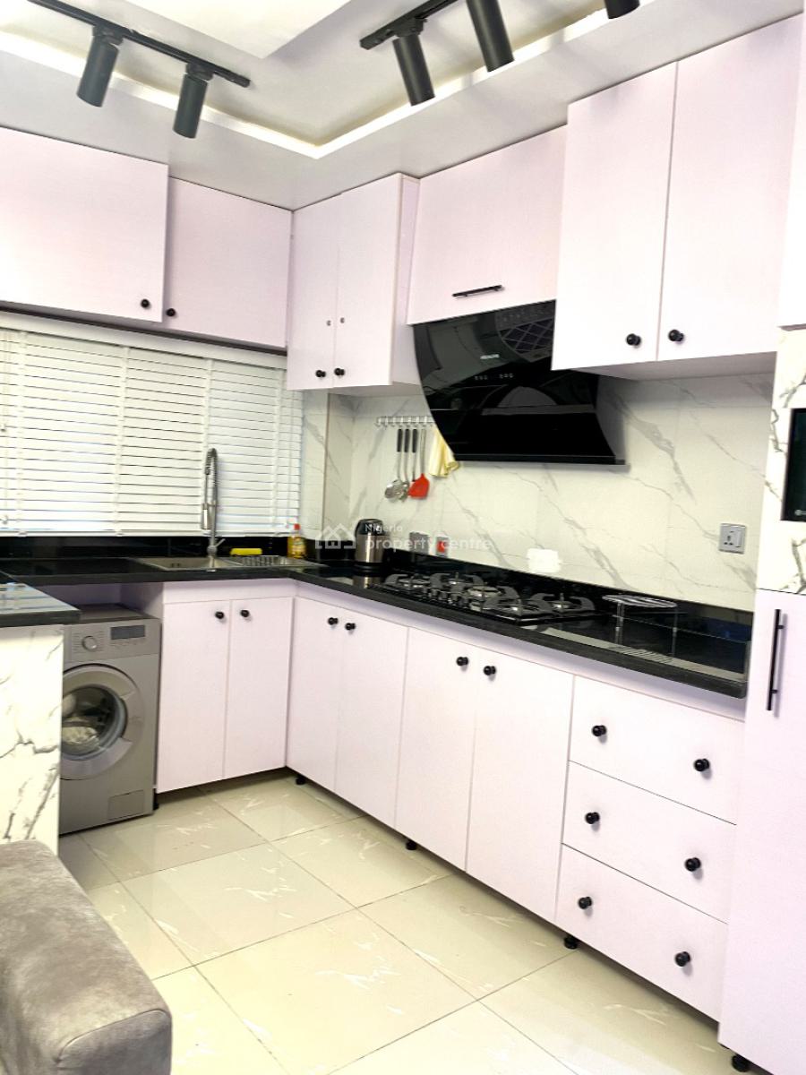 1 Bedroom Apartment with Ps5, & Big Balcony., Orji Murray Street, Ikate, Lekki, Lagos, Mini Flat (room and Parlour) Short Let