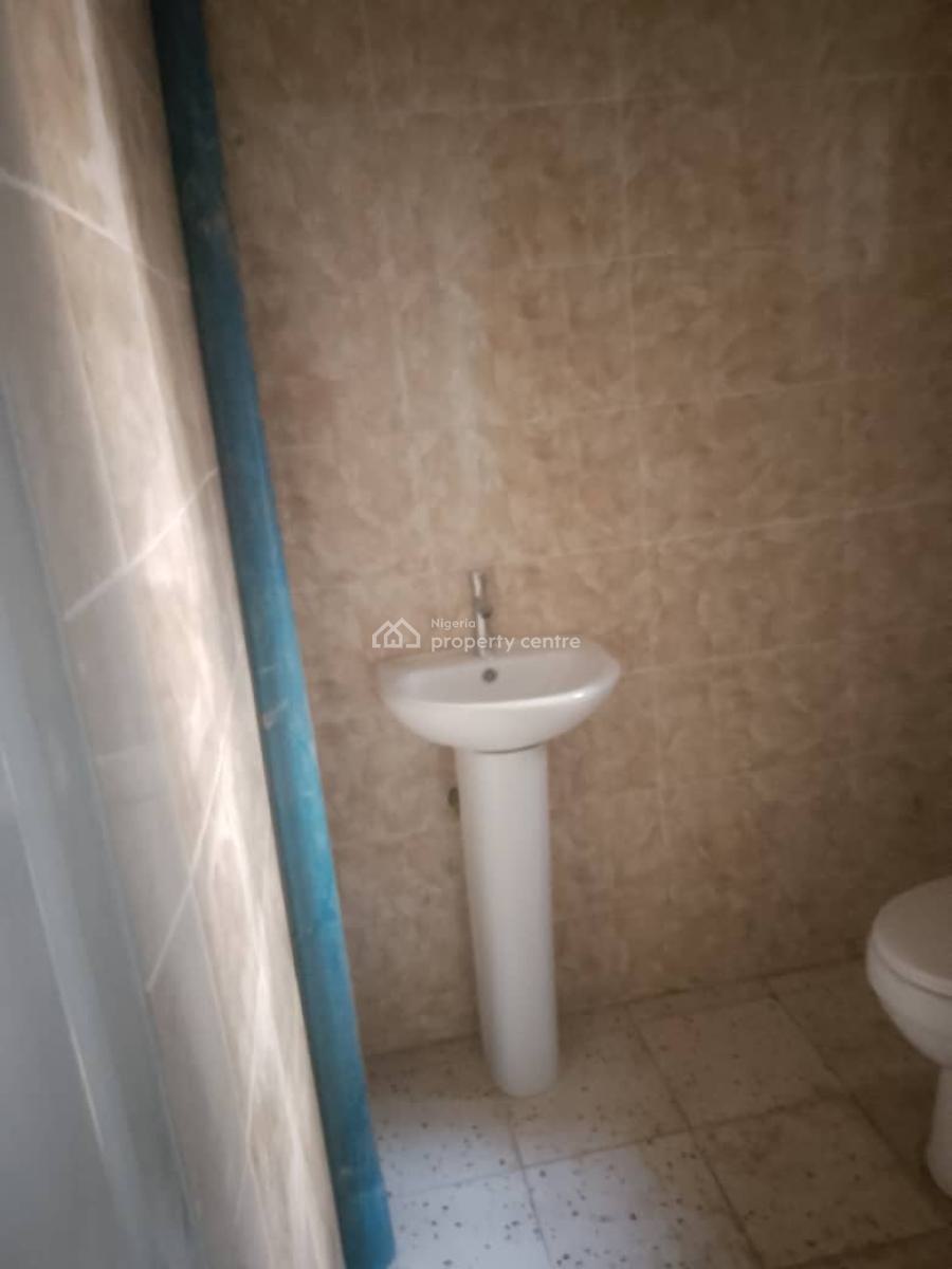 Brand New 3 Bedrooms Flat Standard, Area 1, Garki, Abuja, Flat / Apartment for Rent