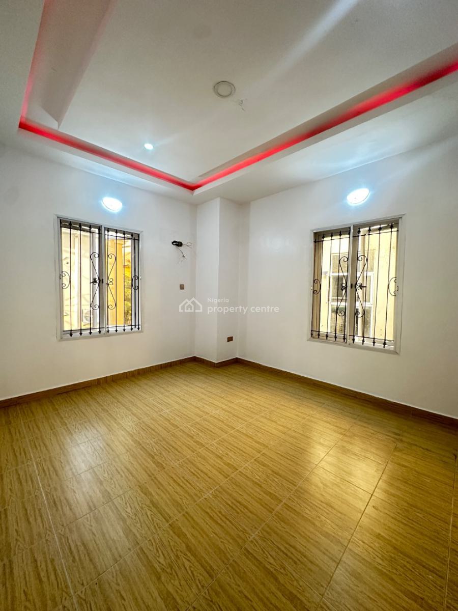 Standard & Spacious 3 Bedroom Flat, Ilasan, Lekki, Lagos, Flat / Apartment for Rent