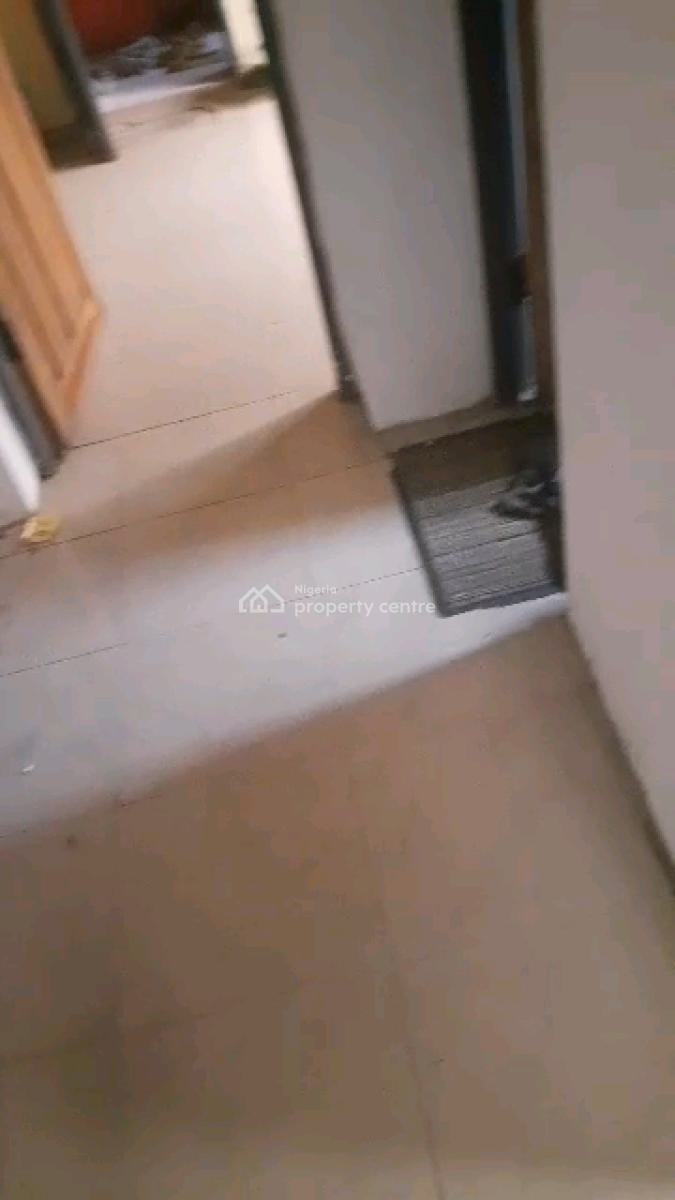 Available Standard Miniflat, Obanikoro Estate, Obanikoro, Shomolu, Lagos, Mini Flat (room and Parlour) for Rent