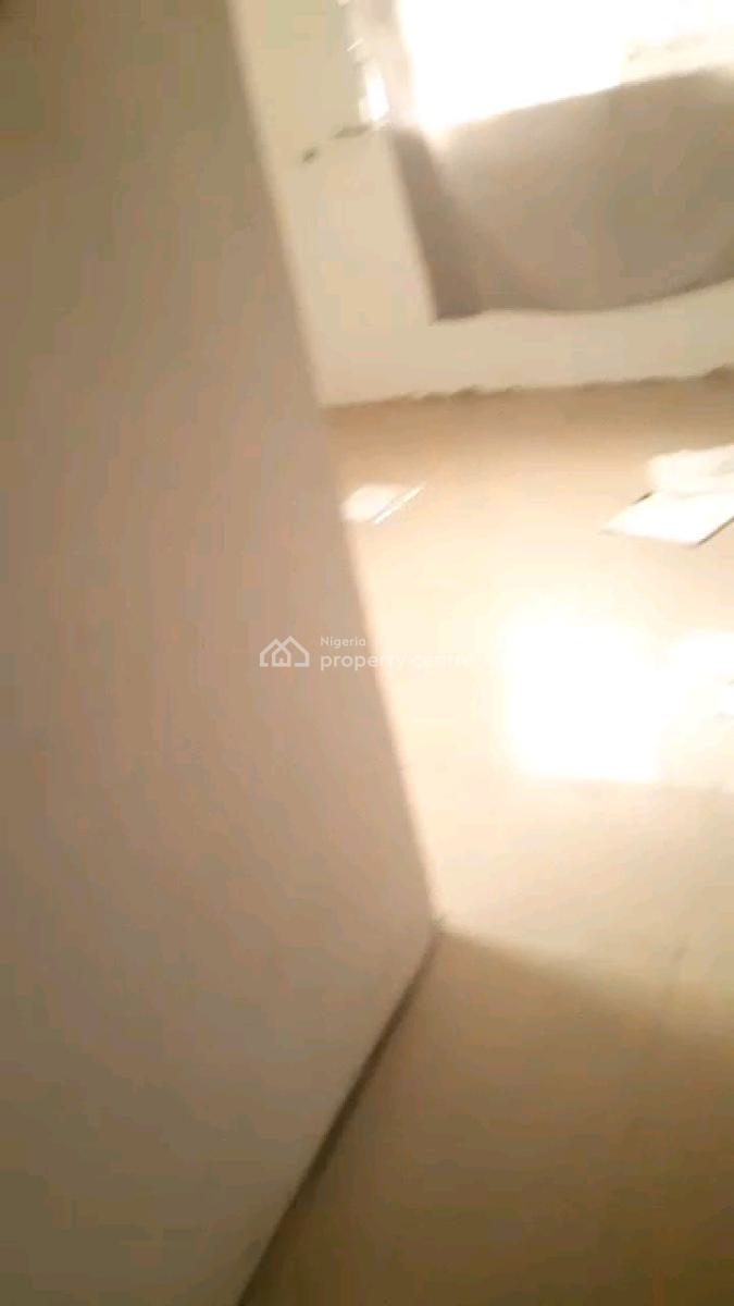 Available Standard Miniflat, Obanikoro Estate, Obanikoro, Shomolu, Lagos, Mini Flat (room and Parlour) for Rent