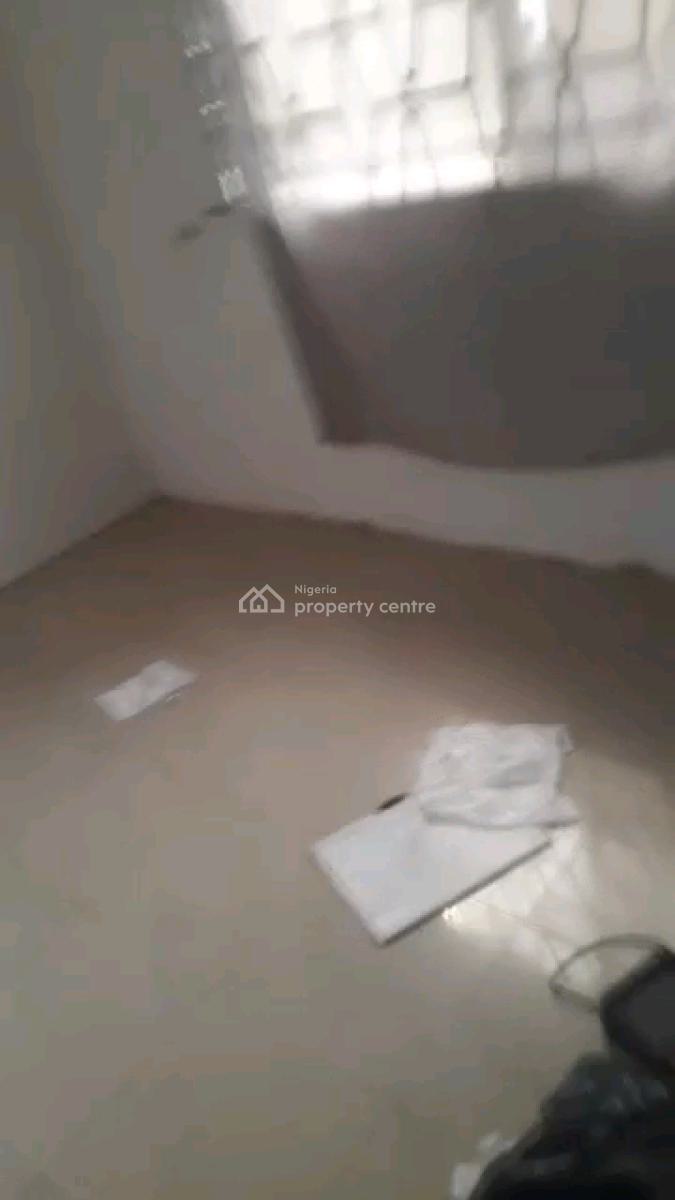 Available Standard Miniflat, Obanikoro Estate, Obanikoro, Shomolu, Lagos, Mini Flat (room and Parlour) for Rent