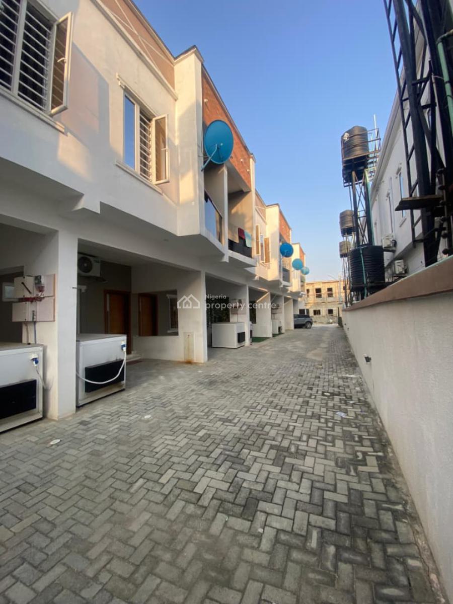 Classic 3 Bedroom Terrace Duplex in a Secure Estate, Ikota, Lekki, Lagos, Terraced Duplex for Rent