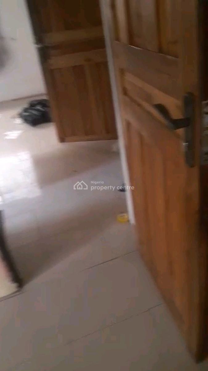 Available Standard Miniflat, Obanikoro Estate, Obanikoro, Shomolu, Lagos, Mini Flat (room and Parlour) for Rent