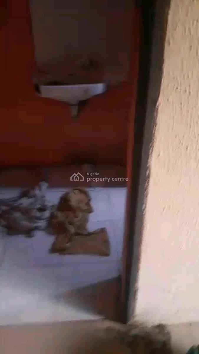 Available Standard Miniflat, Obanikoro Estate, Obanikoro, Shomolu, Lagos, Mini Flat (room and Parlour) for Rent