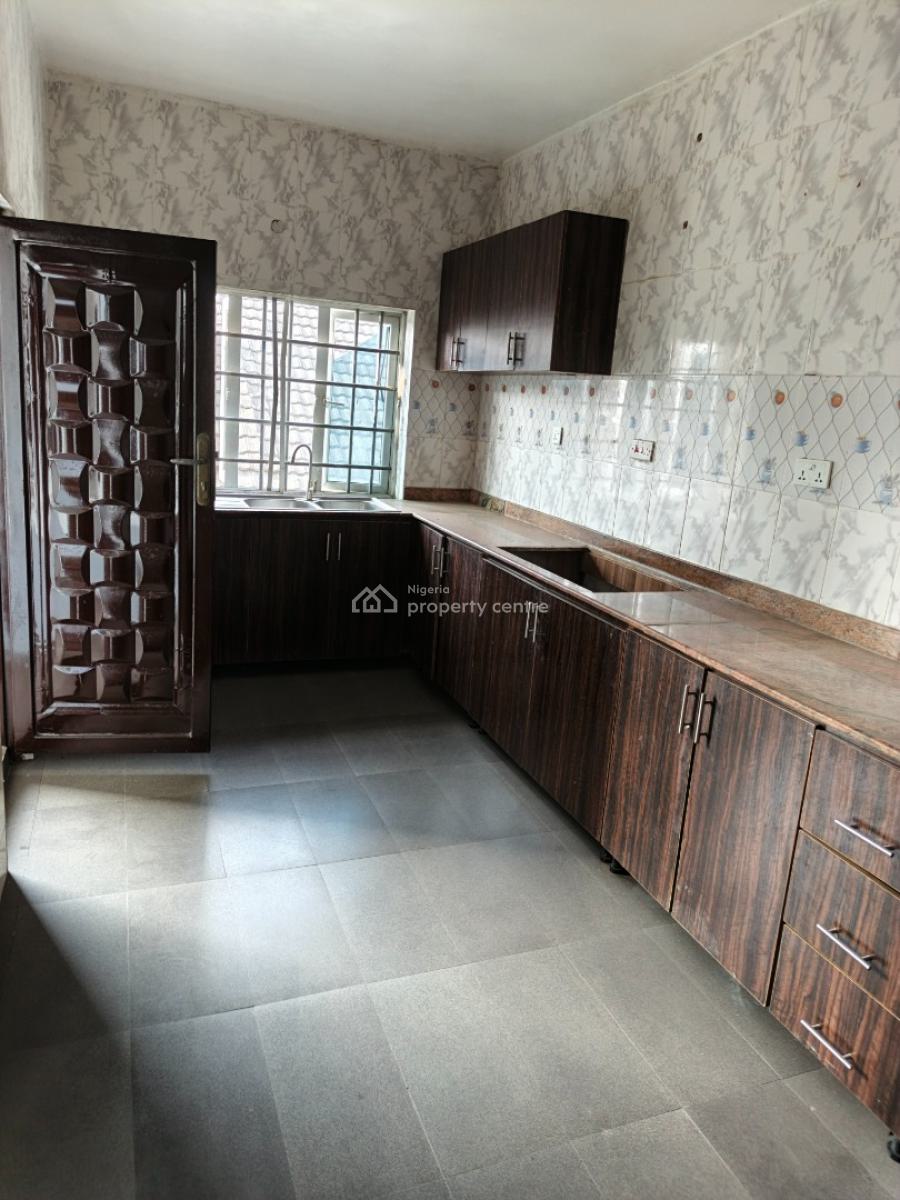 Luxury 3 Bedroom Apartment in a Call to Access Estate, Osapa, Lekki, Lagos, Flat / Apartment for Rent