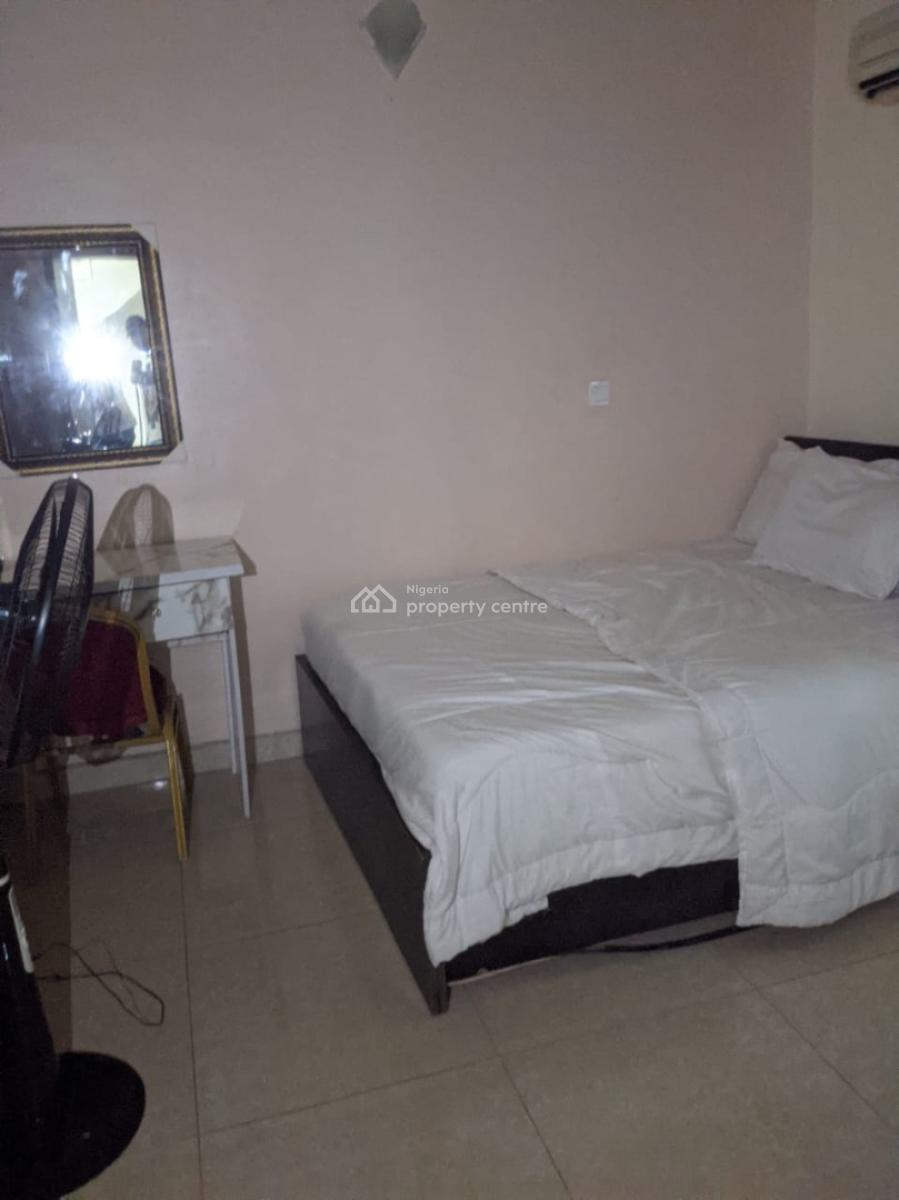 Luxury Spacious 1 Bedroom Mini Flat with Swimming Pool, Thomas Estate, Ajah, Lagos, Mini Flat (room and Parlour) for Rent