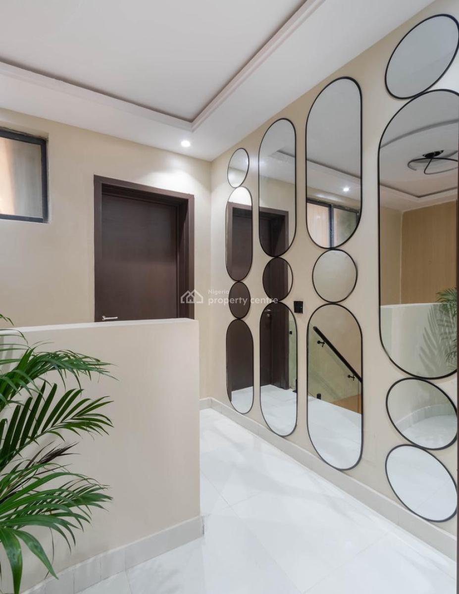 Beautiful 2 Bedroom Maisonette with Ps5, Off Admiralty Way, Lekki Phase 1, Lekki, Lagos, Flat / Apartment Short Let