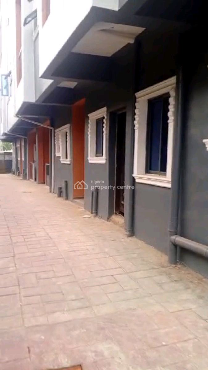 Decent & Standard  Mini Flat, Off Ajayi Street, Onike, Yaba, Lagos, Mini Flat (room and Parlour) for Rent
