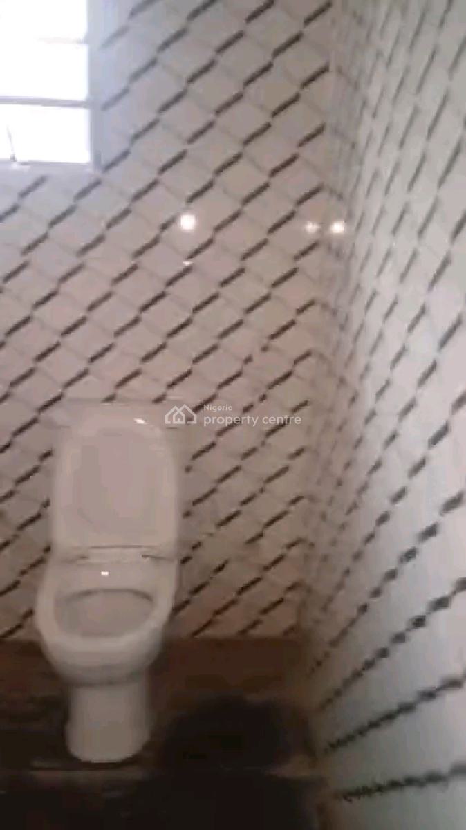 Decent & Standard  Mini Flat, Off Ajayi Street, Onike, Yaba, Lagos, Mini Flat (room and Parlour) for Rent