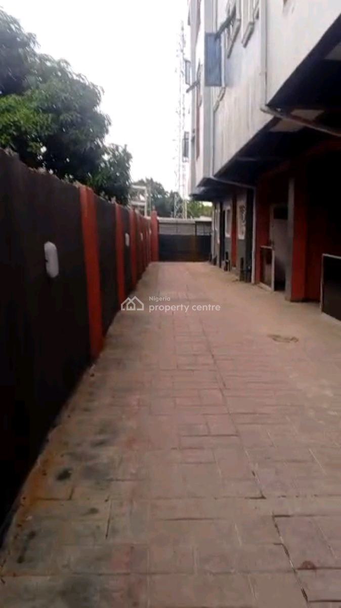 Decent & Standard  Mini Flat, Off Ajayi Street, Onike, Yaba, Lagos, Mini Flat (room and Parlour) for Rent