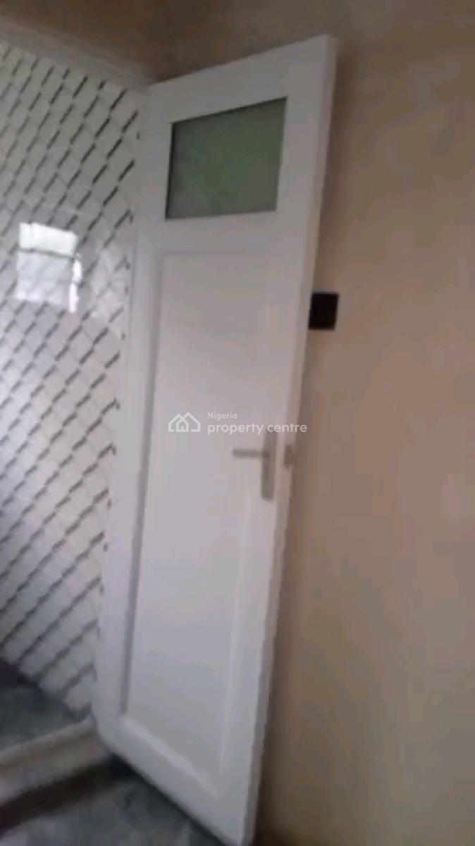 Decent & Standard  Mini Flat, Off Ajayi Street, Onike, Yaba, Lagos, Mini Flat (room and Parlour) for Rent