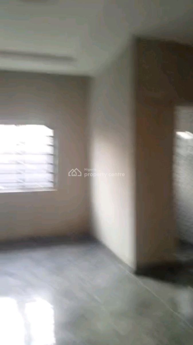 Decent & Standard  Mini Flat, Off Ajayi Street, Onike, Yaba, Lagos, Mini Flat (room and Parlour) for Rent