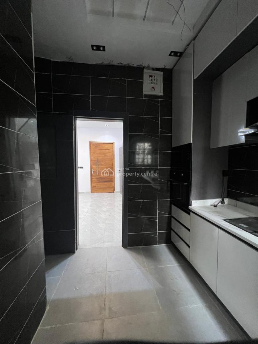 4 Bedrooms Terrace Duplex, Ikota, Lekki, Lagos, Terraced Duplex for Sale