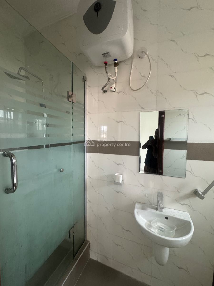 3 Bedroom Apartment, Off Freedom Way, Lekki Phase 1, Lekki, Lagos, Flat / Apartment for Rent